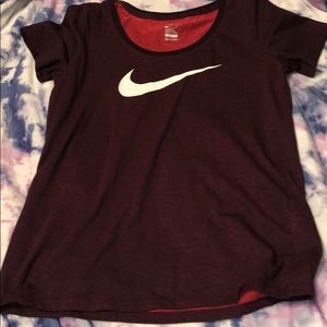 Maroon NIKE t-shirt